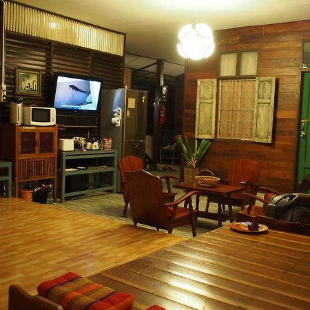 Chommuang Guest House 프라 나콘 시 아유타야 외부 사진